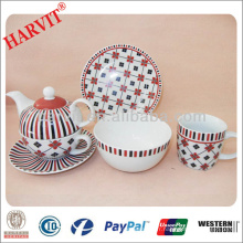 Design géométrique moderne Lignes noires et rouges Ensembles de thé en céramique / Chine Fabricants de vaisselle Tasse de théière en porcelaine / Ensemble de thé anglais